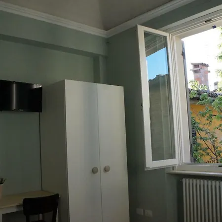 Bed and Breakfast Il Vicolo 48 Πέζαρο