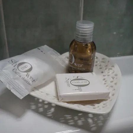 Il Vicolo 48 * Πέζαρο