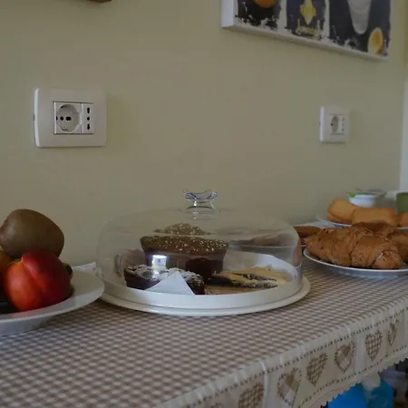 Il Vicolo 48 * Πέζαρο