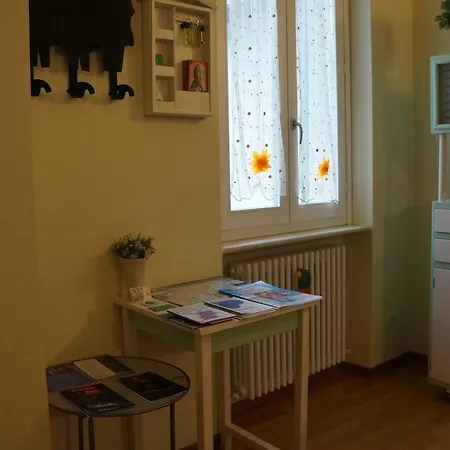 Il Vicolo 48 * Πέζαρο