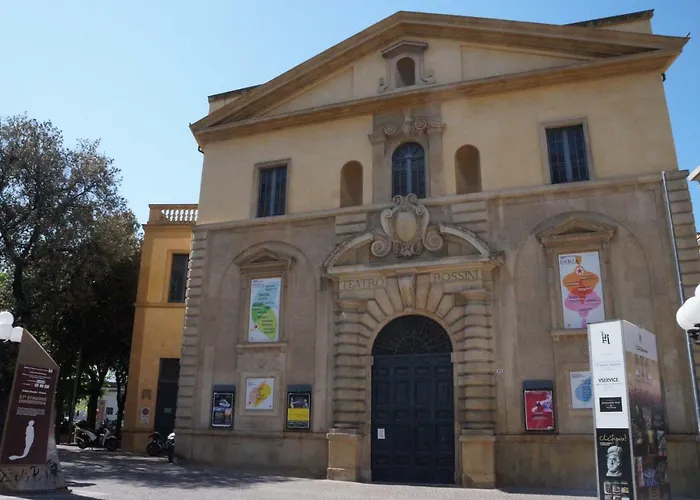 Il Vicolo 48 Couette-café Pesaro